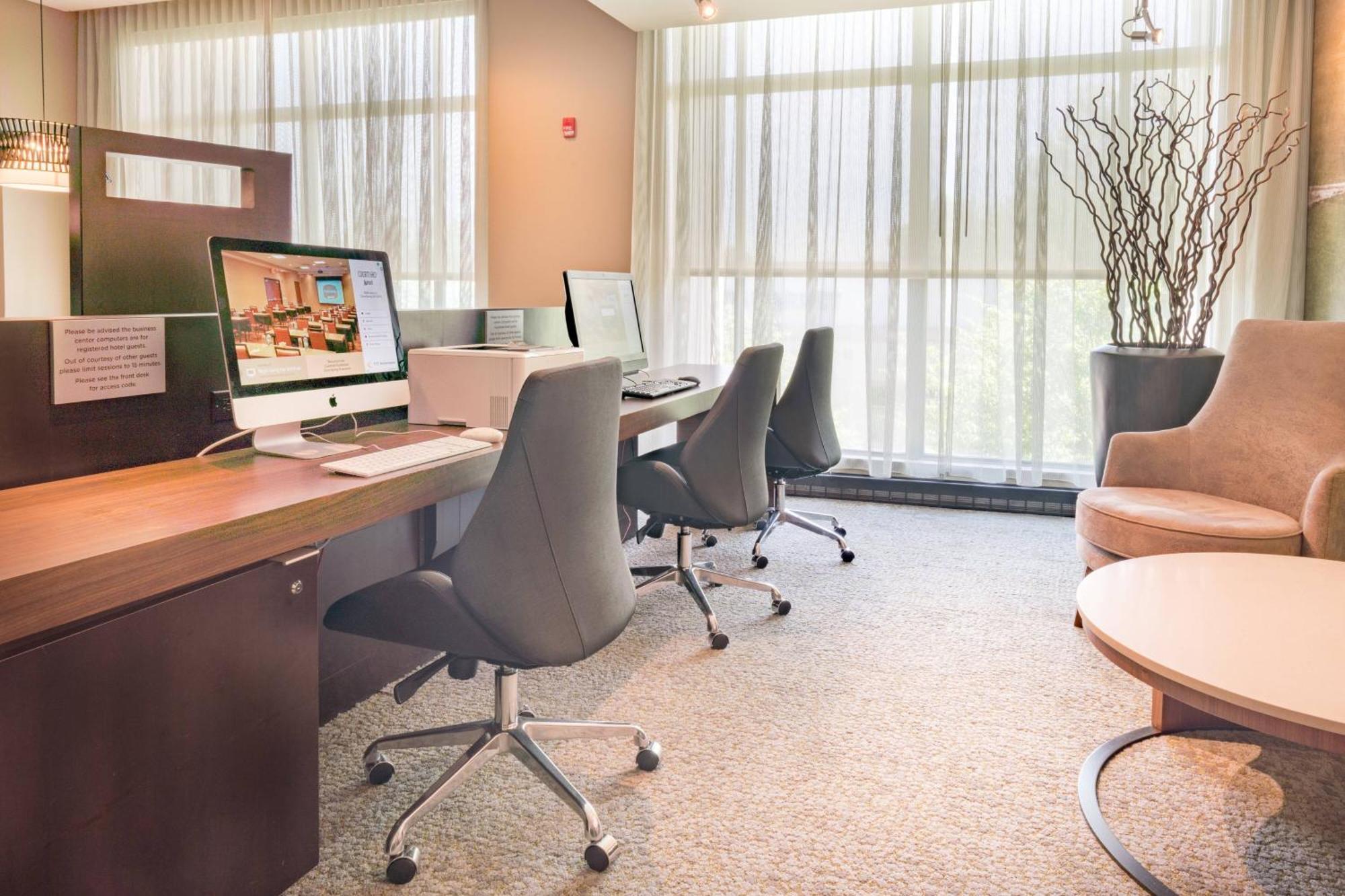 Courtyard By Marriott Silver Spring Downtown Экстерьер фото