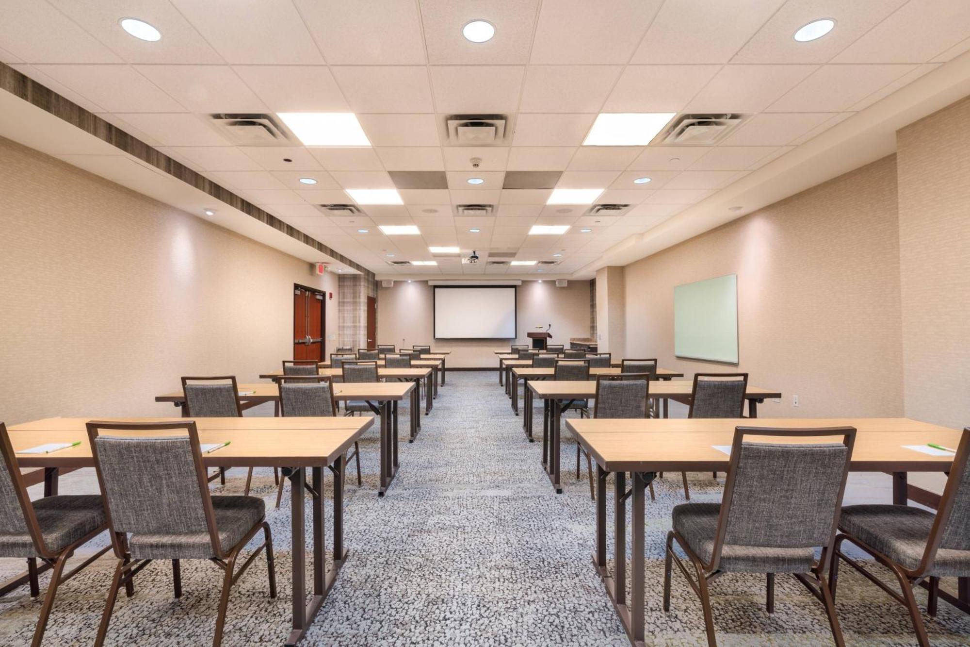 Courtyard By Marriott Silver Spring Downtown Экстерьер фото