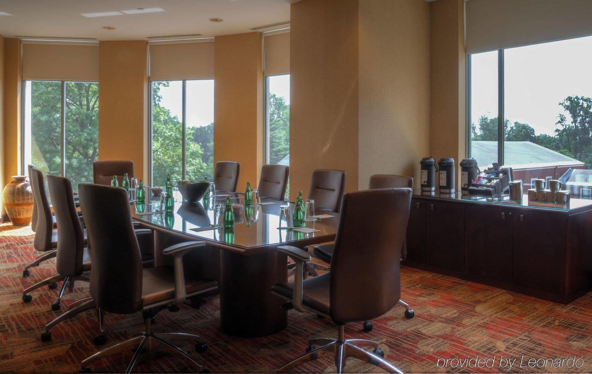 Courtyard By Marriott Silver Spring Downtown Экстерьер фото
